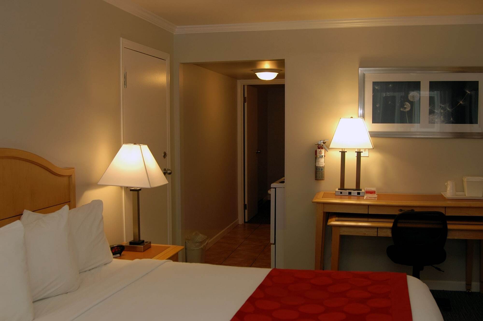 Ramada By Wyndham Duncan Cowichan Valley Bagian luar foto